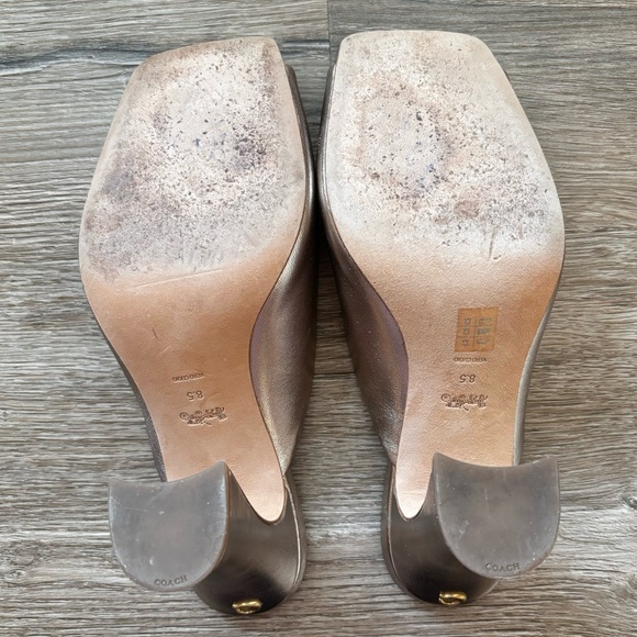 COACH Laurence Metallic Leather Sandals in Platinum Champagne Size 8.5 - Picture 11 of 15